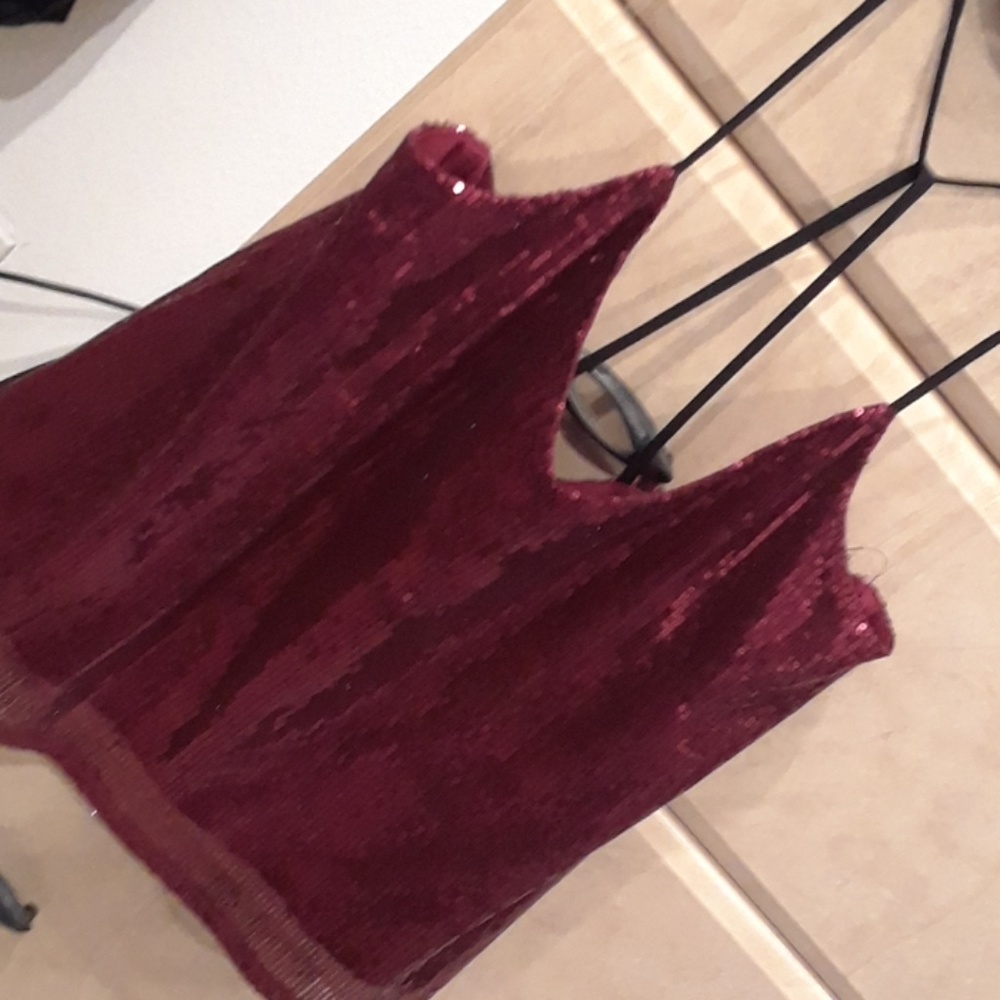Sequin Top - Picture 2 of 6